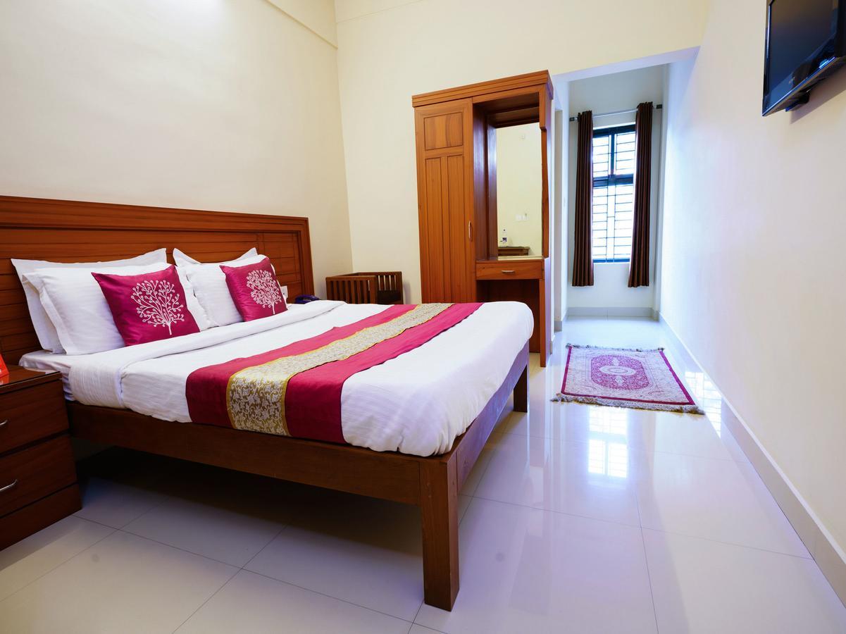 Oyo 9404 Hotel White Fort Mananthavady Exterior photo