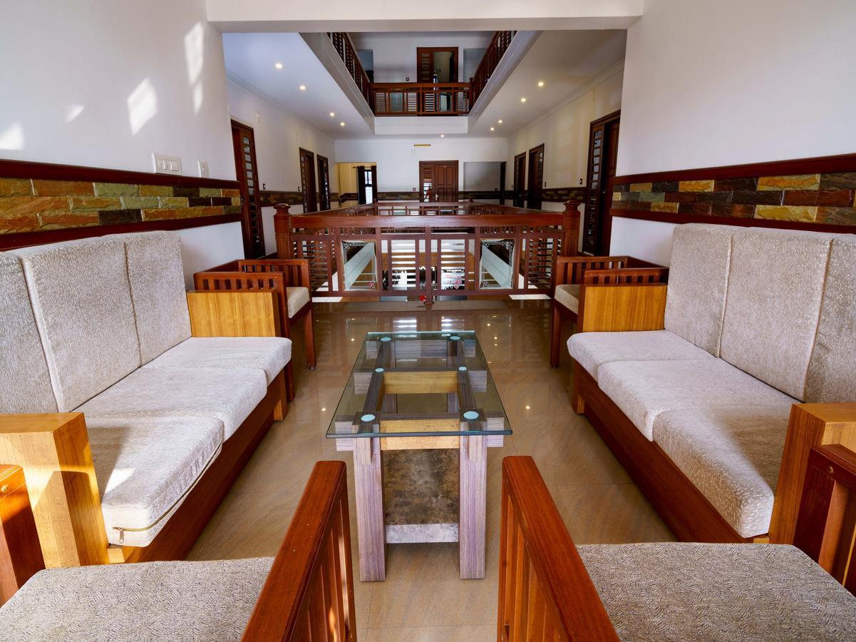 Oyo 9404 Hotel White Fort Mananthavady Exterior photo