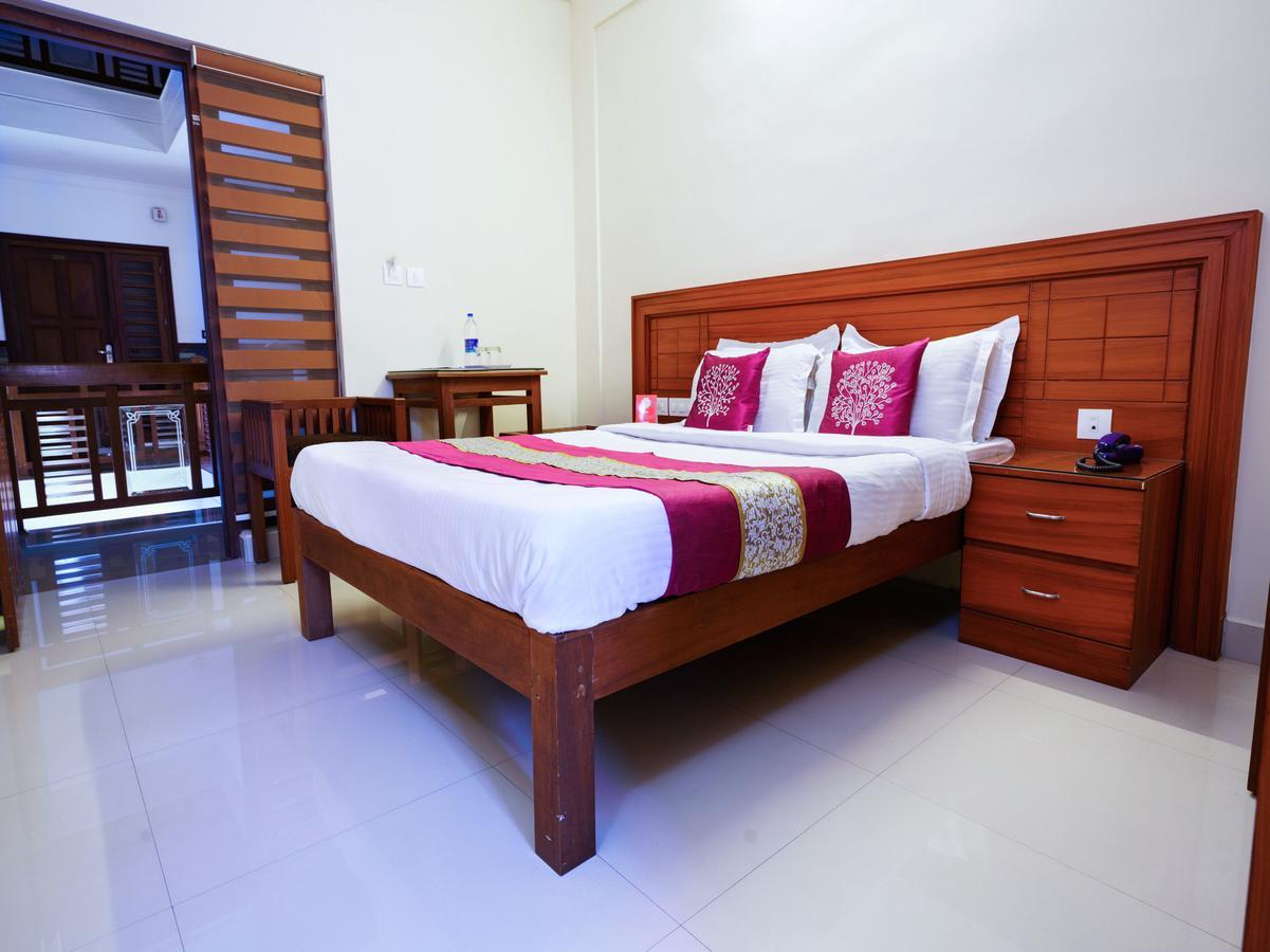 Oyo 9404 Hotel White Fort Mananthavady Exterior photo