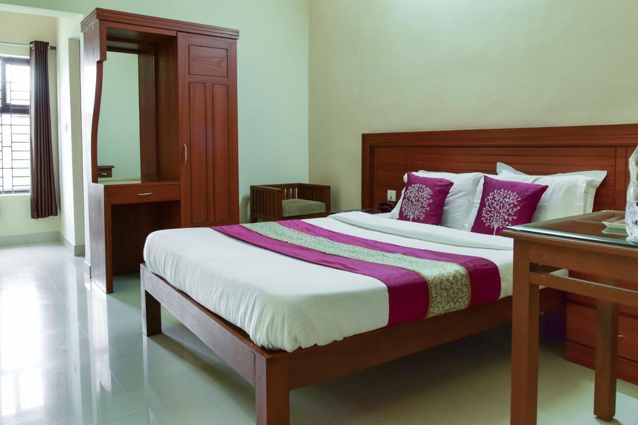 Oyo 9404 Hotel White Fort Mananthavady Exterior photo